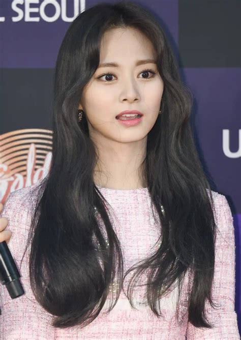 Tzuyu (TWICE) Profile, Age, Birthday & Facts .